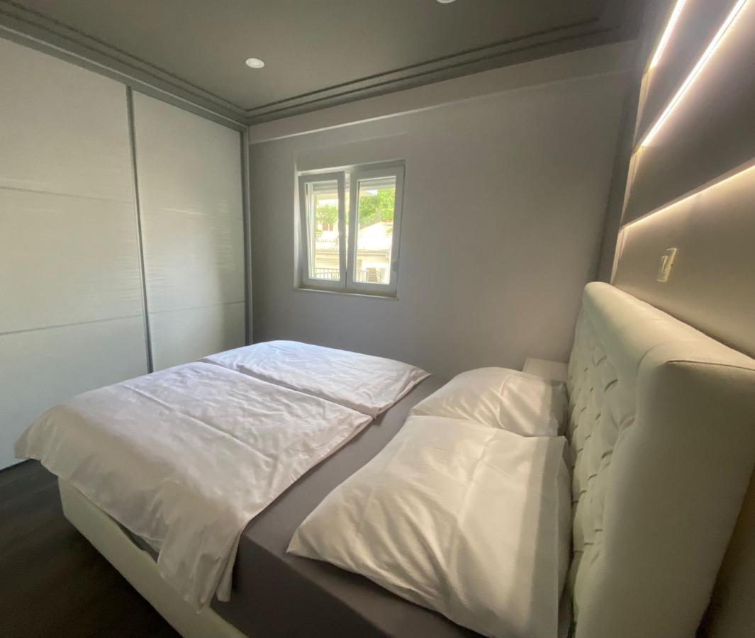 Modern New Apartment In Makarska Eksteriør billede